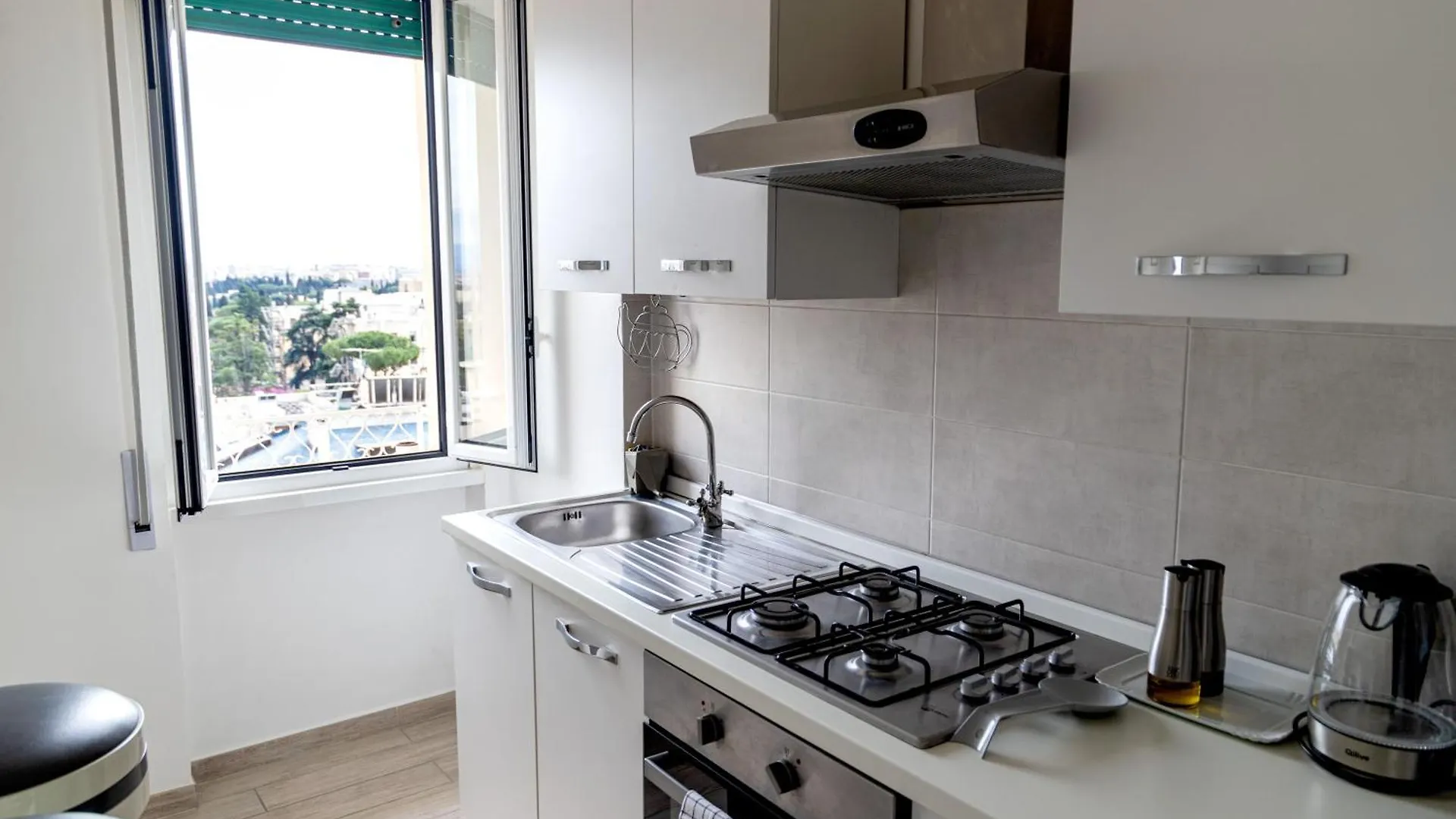 Sapienza Apartment Roma 0*,